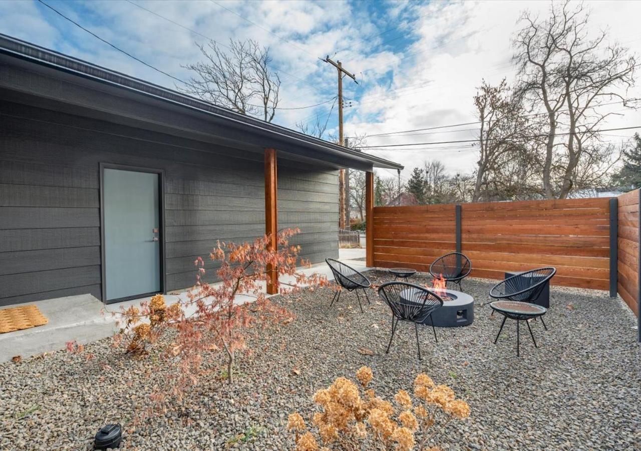 Mid Century Modern Boise-River Bungalow W/ Hot Tub Villa Exterior photo